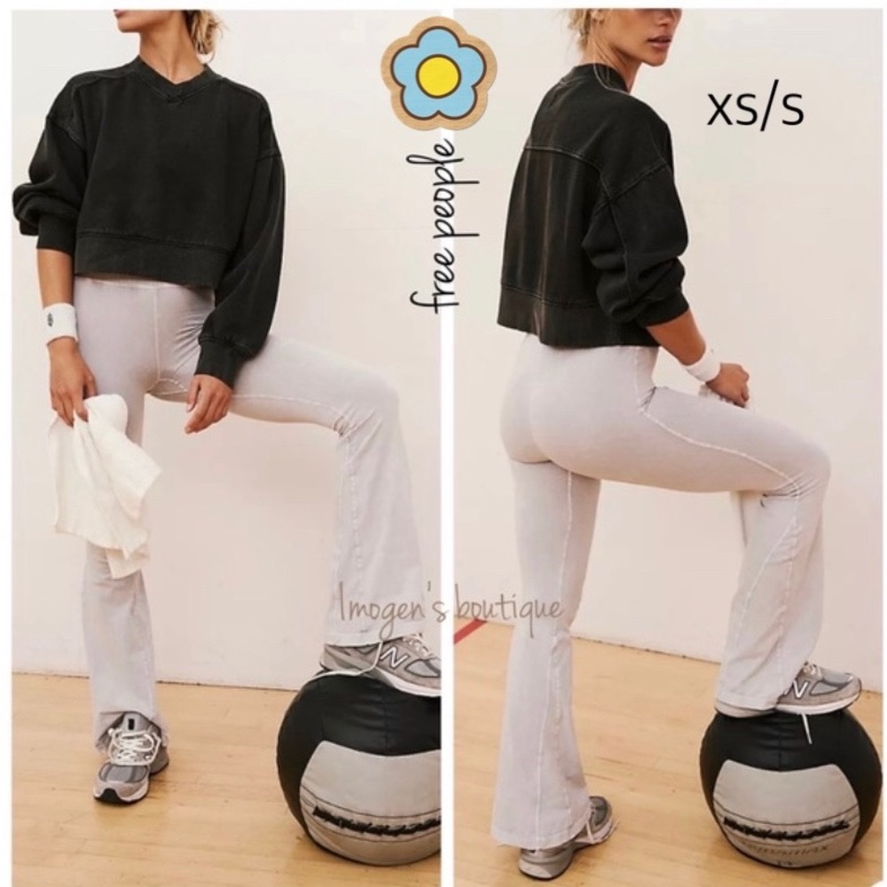 New good karma high waist ice grey flare yoga pants XS new with logo FREE PEOPLE